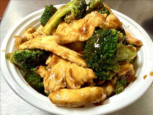 73. Chicken w Broccoli (PT)